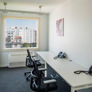Bureau privé 15 m² 3 postes Coworking Rue de la Vanne Montrouge 92120 - photo 2
